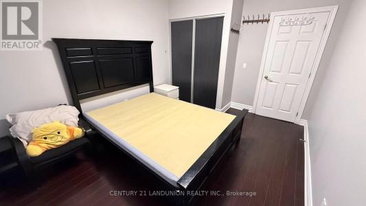 10 NINETEENTH STREET, Toronto (new Toronto), Ontario M8V 3L3, Canada