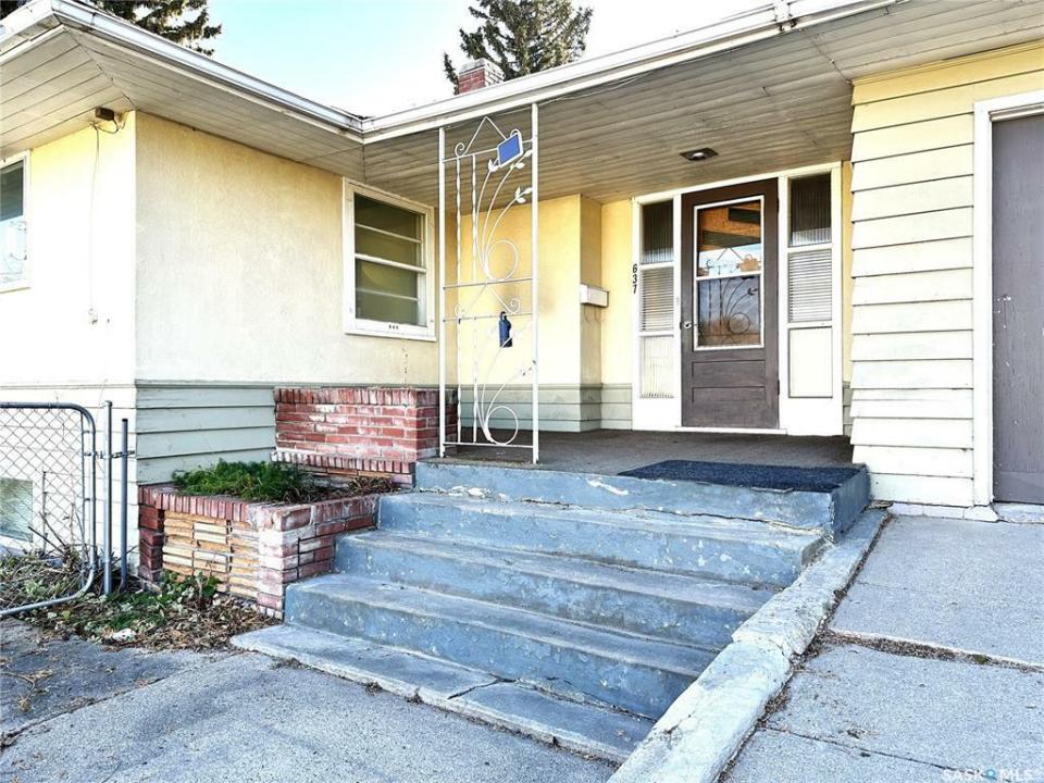 637 6TH STREET, Humboldt, Saskatchewan S0K 2A0, Canada