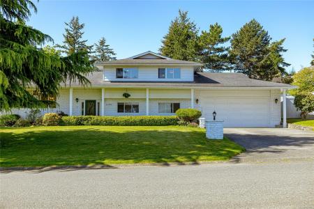 2295 GREENLANDS RD, Saanich, British Columbia V8N 5B9, Canada
