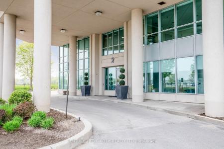 2 TORONTO STREET, Barrie, Ontario L4N 9R2, Kanada
