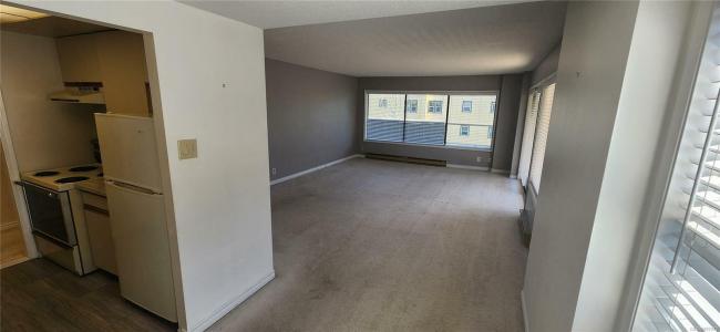 819 BURDETT AVE, Victoria, Colúmbia Britânica V8W 1B3, CANADÁ