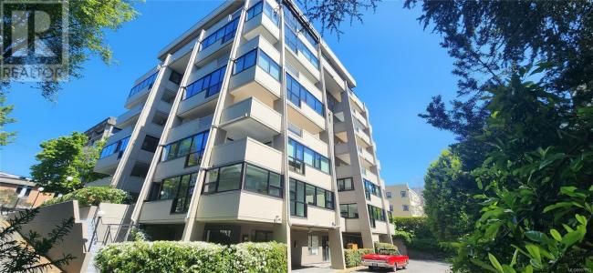 819 BURDETT AVENUE, Victoria, Colúmbia Britânica V8W 1B3, CANADÁ