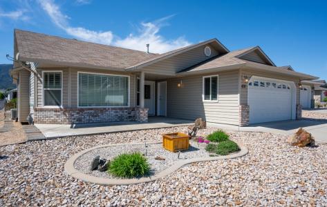 430 4 STREET, Vernon, British Columbia V1H 1Z1, Canada
