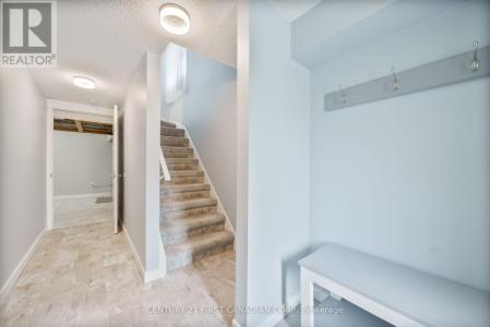700 OSGOODE DRIVE, London South (south Y), Ontario N6E 2H1, Canadá