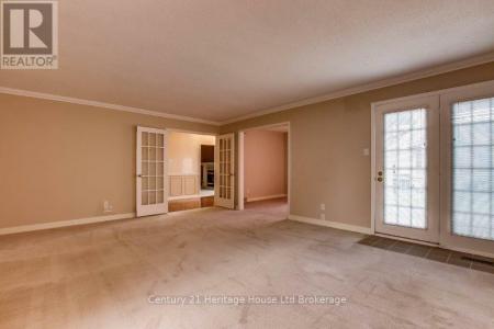 675 LANSDOWNE AVENUE, Woodstock (woodstock - North), Ontario N4T 1K3, Kanada