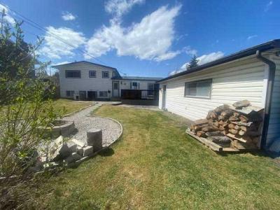 115 ALDER DRIVE, Hinton, Alberta T7V 1C7, Canada
