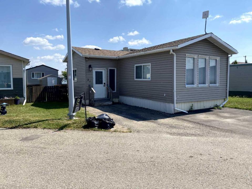 9531 98 STREET, Grande Prairie, 阿爾伯塔 T8V 2B6, 加拿大