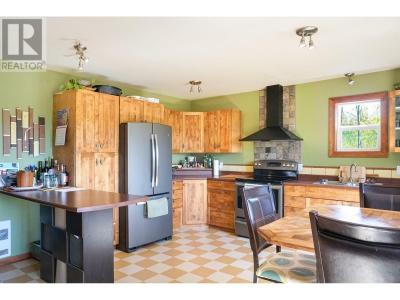 4534 DUTCH VALLEY ROAD, Terrace, British Columbia V8G 0B9, Canada