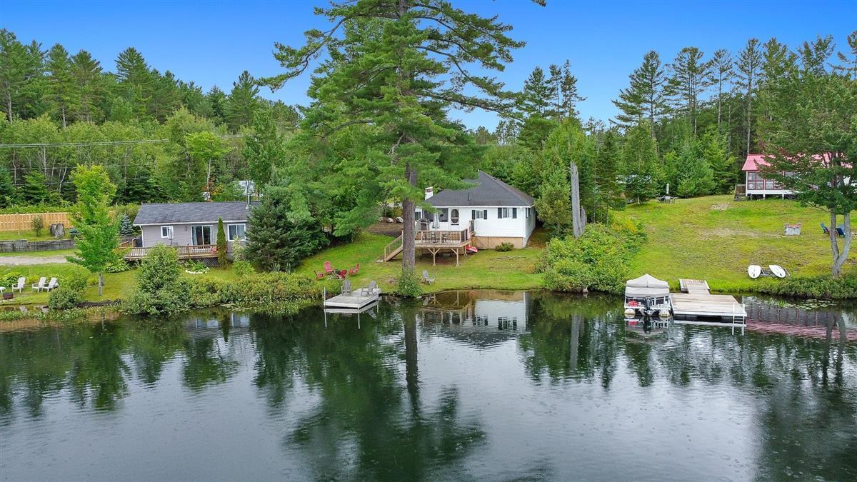 145 Route 303, Otter Lake, Quebec J0X 2P0, Kanada