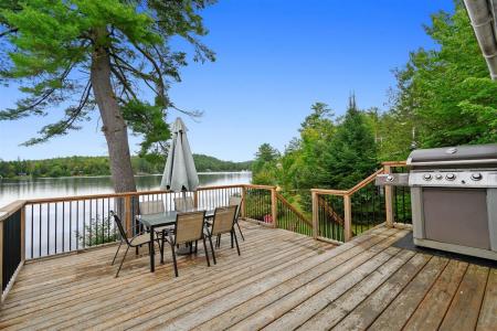 145 Route 303, Otter Lake, Quebec J0X 2P0, Kanada
