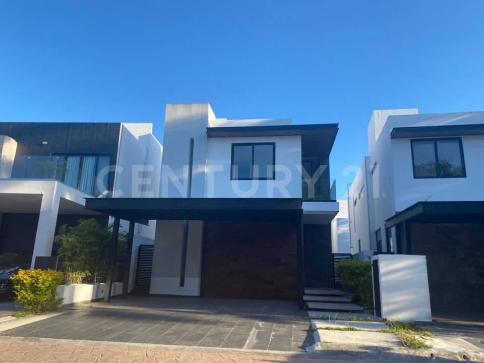 CASA EN VENTA EN RESIDENCIAL CUMBRES ,, Cancún/Benito Juárez, ولاية كينتانا رو 77500, المكسيك