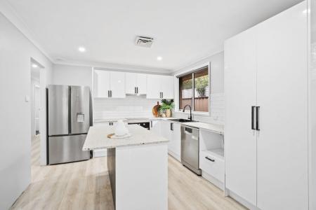 10 Nungan Close, Woy Woy, NSW 2256, Australia