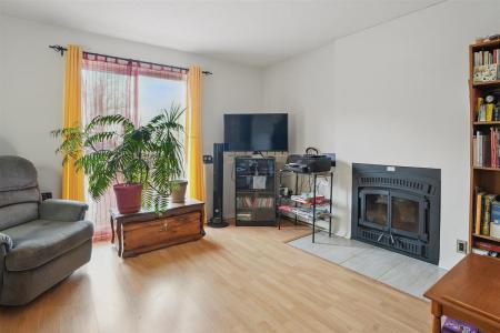 5  Imp. de la Roseraie, Gatineau (Hull), 퀘벡주 J9A 2S1, 캐나다