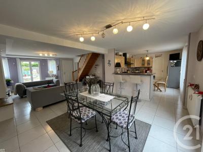 Epernon, Centro – Val De Loira 28230, Francia