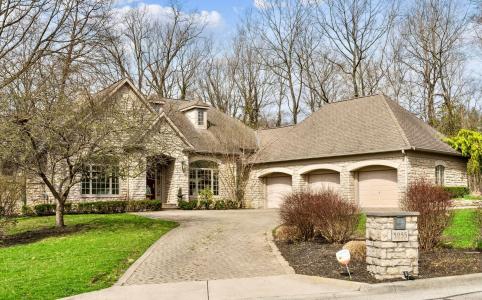 5055 Slate Run Woods Court, Columbus, Ohio 43220, USA
