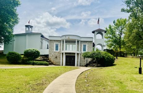 2982 Harvey Bowden Rd, Paris, Tennessee 38242, USA