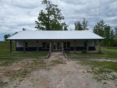 8065 Gourley Road, Mountain Grove, Missouri 65711, USA
