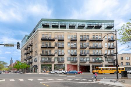 1645 W Ogden Avenue , 719, Chicago, Illinois 60612, USA