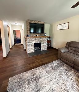 110 W Elnora Street, Odon, Indiana 47562, Estados Unidos