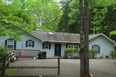 6961 Woodlake Circle, Young Harris, Géorgie 30582, États-Unis