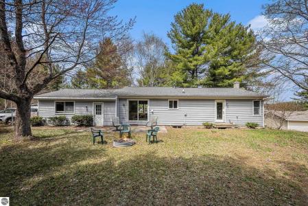 2514 N West Silver Lake Road, Traverse City, ミシガン 49685, アメリカ合衆国