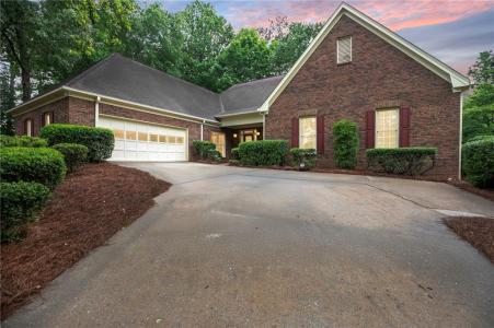 9395 Clublands Drive, Alpharetta, Georgia 30022