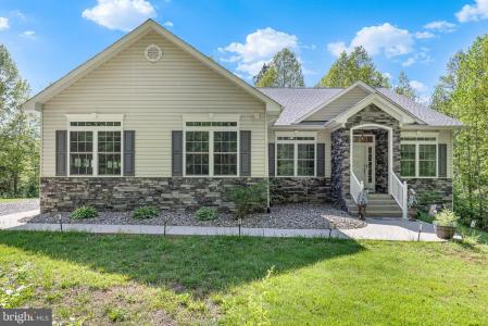 107 Shady Creek Lane, Fredericksburg, Virginia 22406