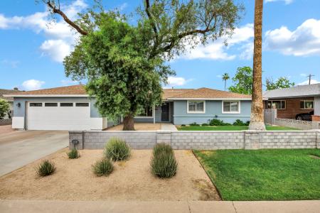 3046 E. Glenrosa Ave., Phoenix, Arizona 85016, USA