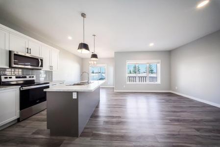 88 HENDERSON CRESCENT, Penhold, 앨버타주 T0M 1R0, 캐나다