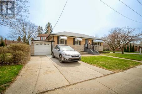 41 SQUIRES AVENUE, Toronto (o'connor-parkview), Ontario M4B 2R2, Canada