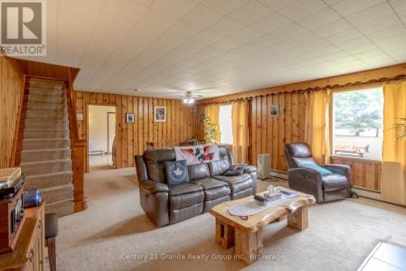 9271 HIGHWAY 118, Minden Hills (minden), Ontario K0M 2K0, Canada