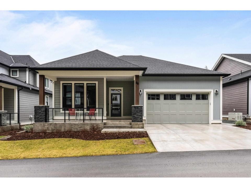 1880 COLUMBIA VALLEY ROAD, Lindell Beach, Colúmbia Britânica V2R 6G8, Canadá