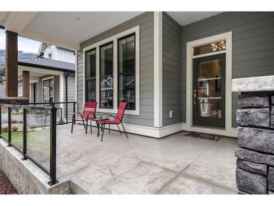1880 COLUMBIA VALLEY ROAD, Lindell Beach, Colúmbia Britânica V2R 6G8, Canadá