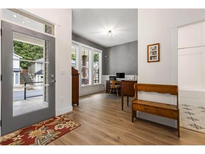 1880 COLUMBIA VALLEY ROAD, Lindell Beach, Colúmbia Britânica V2R 6G8, Canadá