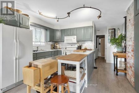 147 SYDENHAM STREET, Woodstock (woodstock - North), Ontario N4S 7B7, Kanada