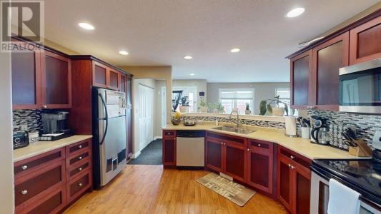 8508 82 STREET, Fort St. John, ブリティッシュコロンビア V1J 0H1, カナダ