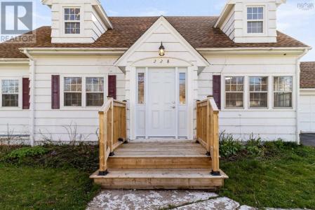 228 TREMAIN CRESCENT, Windsor, Nova Scotia B0N 2T0, Canada