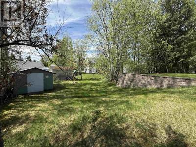 191 VACHON ROAD, Quesnel, Colombie-Britannique V2J 5B6, Canada