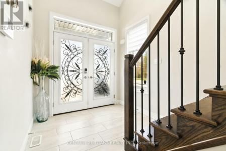 2 SPARROW CRESCENT EAST, East Luther Grand Valley (grand Valley), オンタリオ L9W 7P2, カナダ