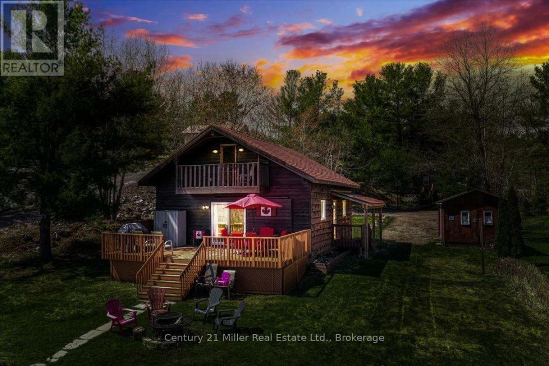 100 WHIPPOORWILL ROAD, French River, Ontario P0M 1A0, Canadá