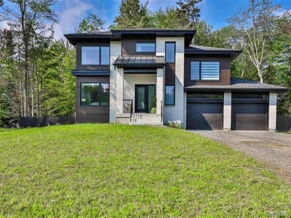 268 Rue John-Ryan, Saint-Colomban, Québec J5K 0N3, Canada