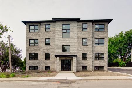 990 Av. Rose-de-Lima, Laval (Saint-Vincent-de-Paul), Quebec H7E 2S6, Canada