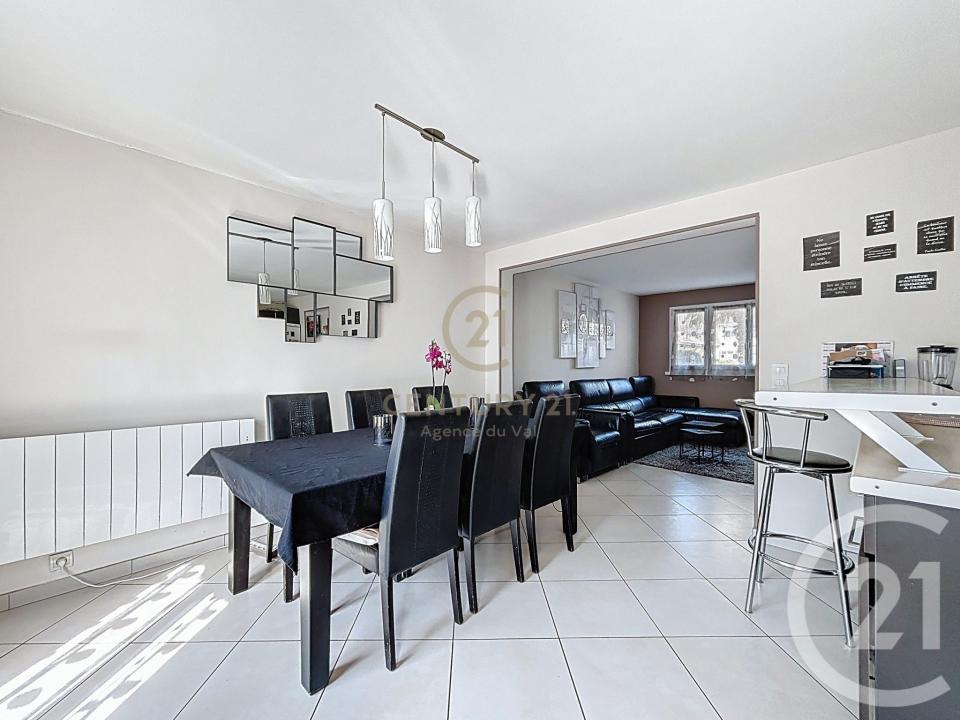 Champs Sur Marne, Île-de-France 77420, 法國