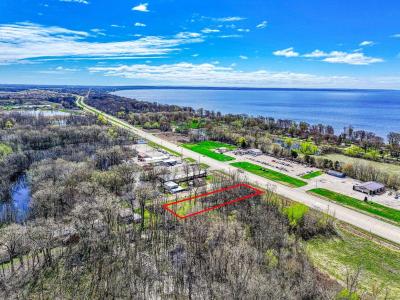 N8811 Hwy 10 & 114, Menasha, Wisconsin 54952, Estados Unidos