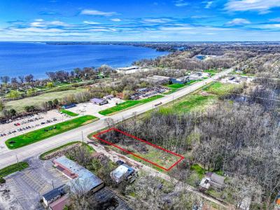 N8811 Hwy 10 & 114, Menasha, Wisconsin 54952, Estados Unidos