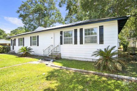 101 8th Avenue, Chickasaw, Alabama 36611, USA