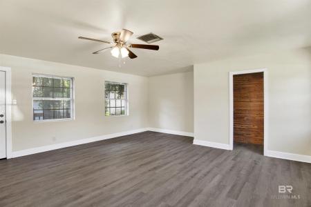 101 8th Avenue, Chickasaw, Alabama 36611, Estados Unidos