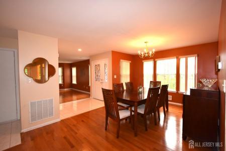 116 Briarwood Drive, North Brunswick, Nueva Jersey 08902, Estados Unidos