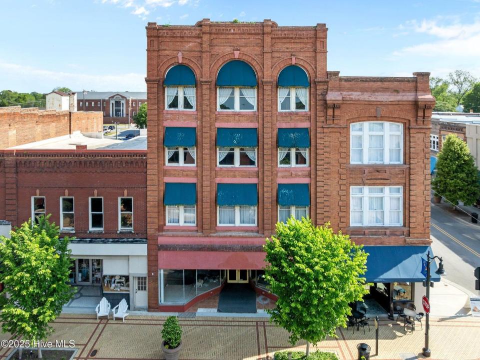 112 W Main Street, Waszyngton, Karolina Północna 27889, USA