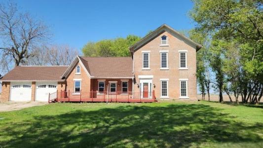 1950 River Rd, Forest City, Iowa 50436